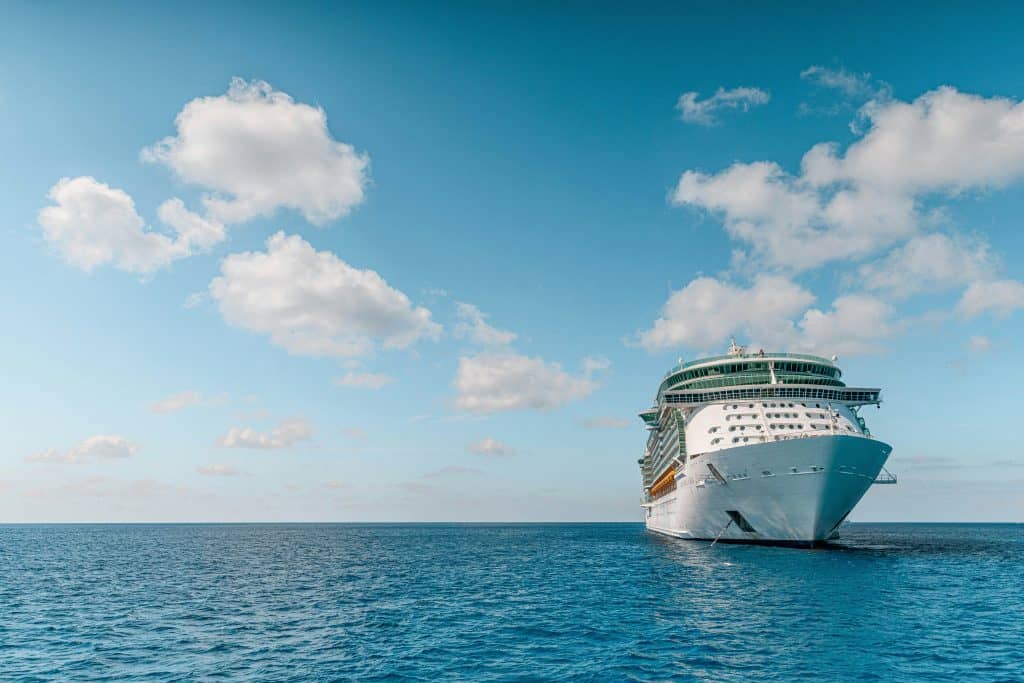 Cruise ship jobs