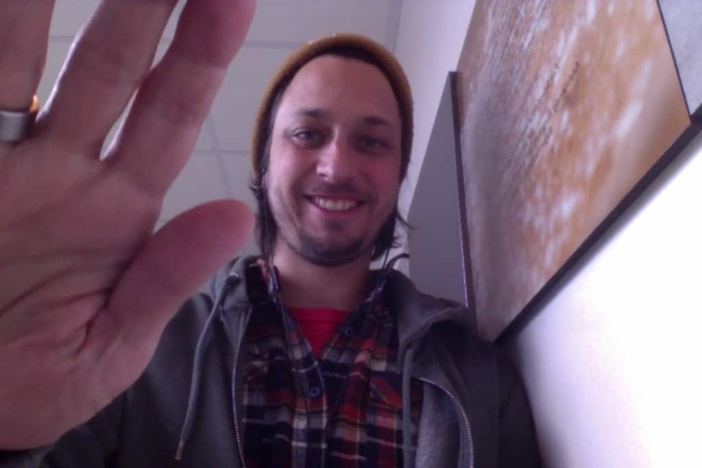 High five for starting your travel blog business!