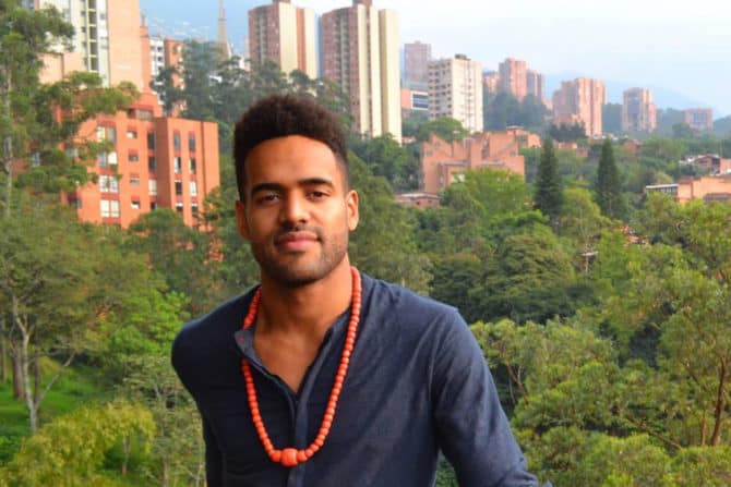 Language Hacking and Location Independence with Idahosa Ness